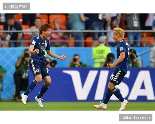 日本队细腻传控遭遇严峻考验，塞内加尔欲用身体优势碾压。